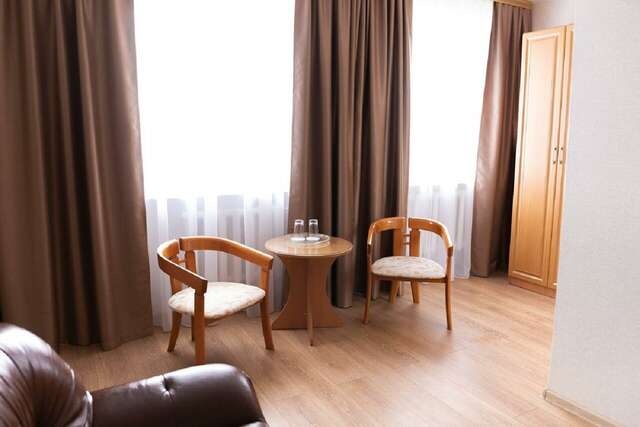 Гостиница Оазис Уссурийск-89